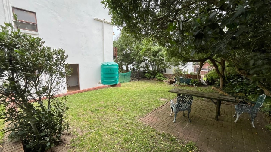 6 Bedroom Property for Sale in Oyster Bay Eastern Cape